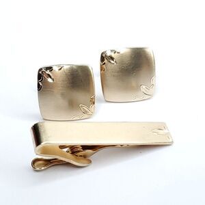 Vintage Flex-Let Brushed Goldtone Square Cufflinks Tie Clip Etched Leaves